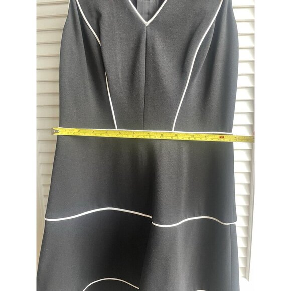 Banana Republic Tiered Black Ponte Fet-And-Flare Dress Women's Size 0 - Picture 6 of 10